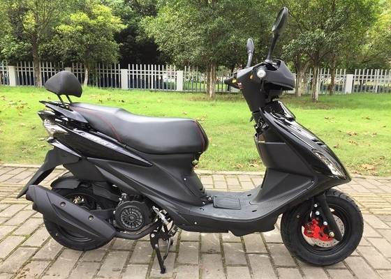 China Lightweight Gas Motor Scooter Black Color High Safety Low Fuel Consumption supplier