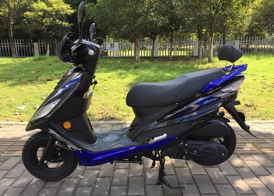 China 125cc 4 Stroke Cool Gas Motor Scooter Single Cylinder Powerful Engine supplier